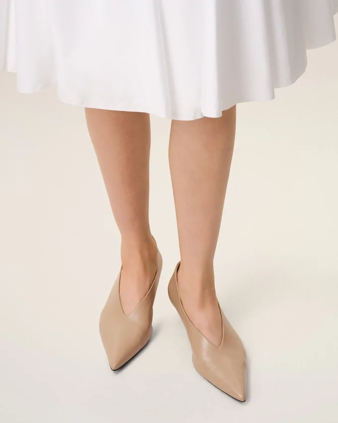 Beige Lamb Leather Pointed Toe Wedge Pump Beige Lamb Leather Pointed Toe Wedge Pump