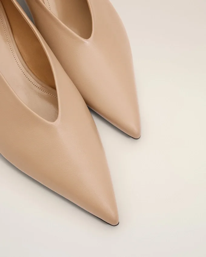 Beige Lamb Leather Pointed Toe Wedge Pump Beige Lamb Leather Pointed Toe Wedge Pump