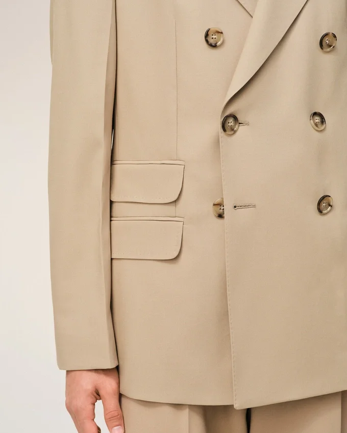 Beige New Wool Double Breasted Straight Jacket Beige New Wool Double Breasted Straight Jacket