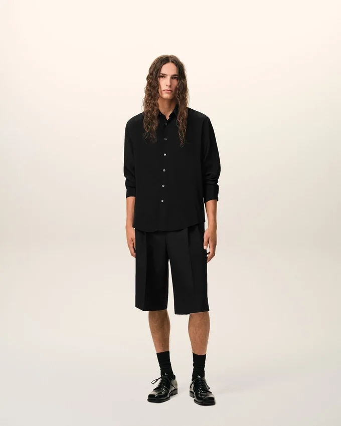 Black Blended Silk Sharp Collar Adjusted Shirt Black Blended Silk Sharp Collar Adjusted Shirt