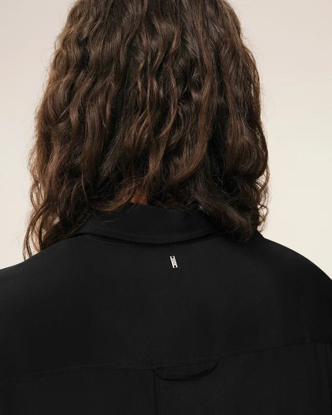 Black Blended Silk Sharp Collar Adjusted Shirt Black Blended Silk Sharp Collar Adjusted Shirt