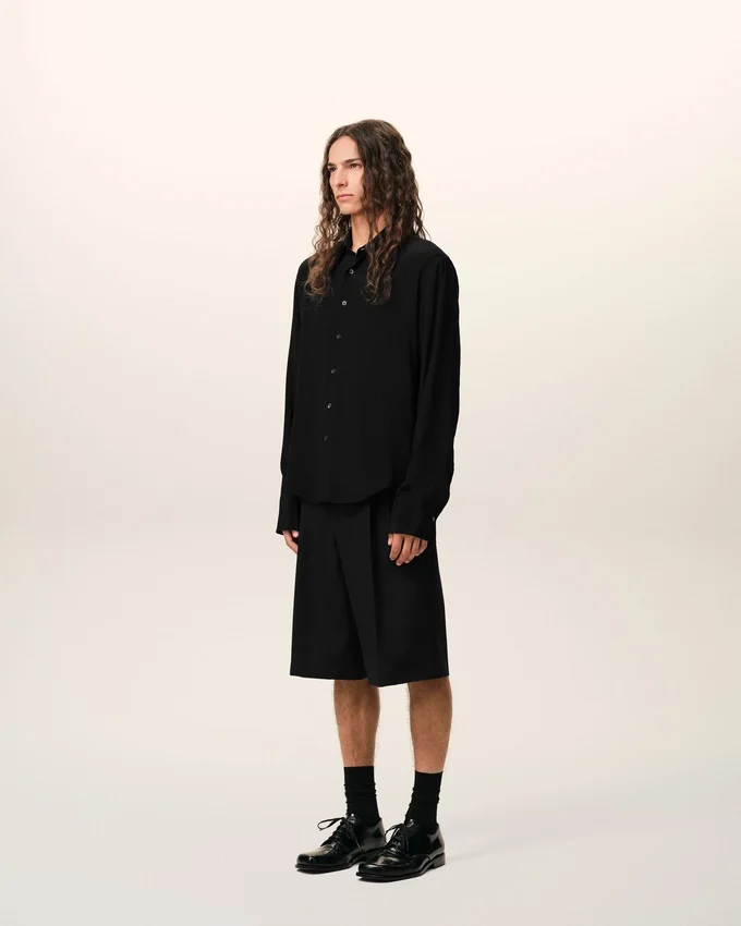 Black Blended Silk Sharp Collar Adjusted Shirt Black Blended Silk Sharp Collar Adjusted Shirt
