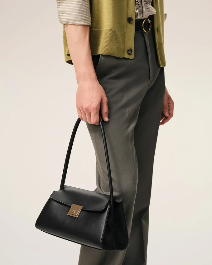 Black Cow Leather Small Mimi Bag Black Cow Leather Small Mimi Bag