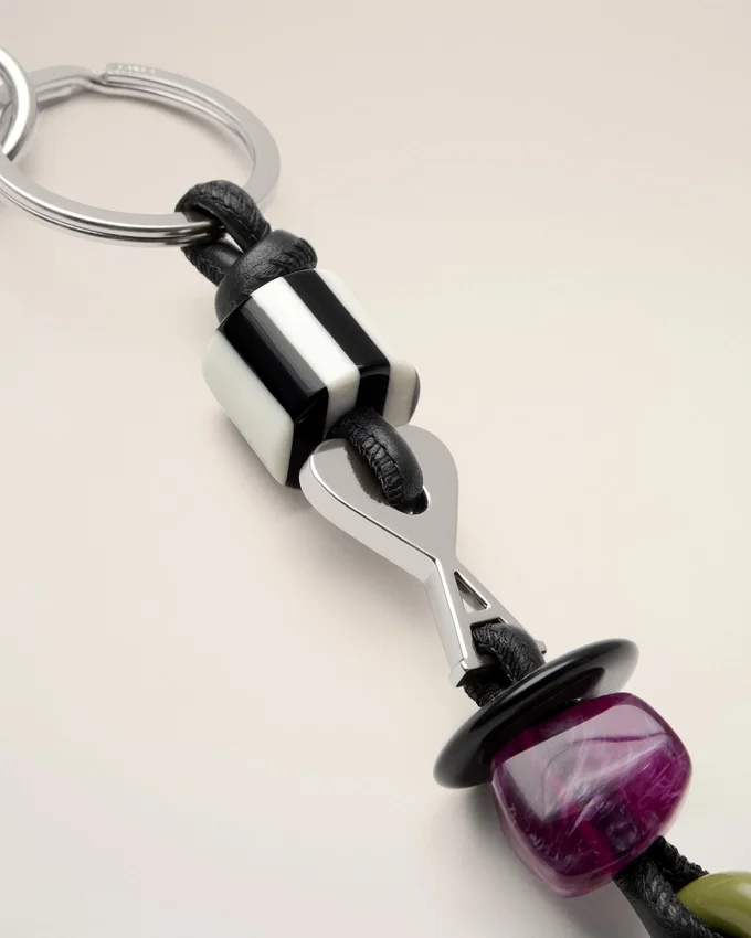 Black Leather and Metal Ami De Coeur Pearls Keyring Black Leather and Metal Ami De Coeur Pearls Keyring