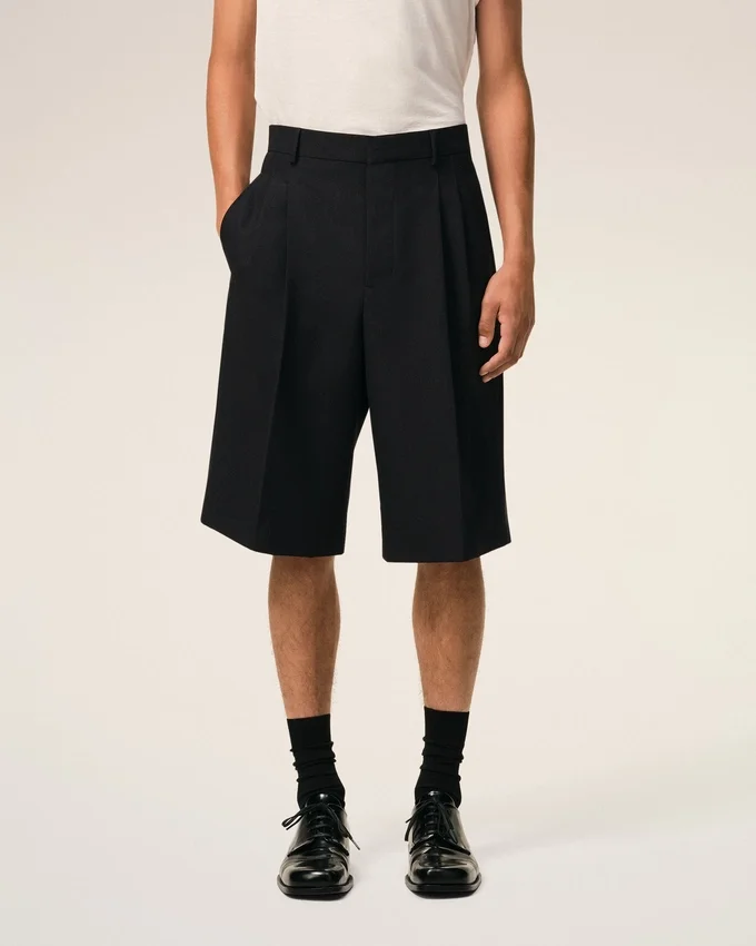 Black New Wool Low Waist Wide Bermuda Shorts Black New Wool Low Waist Wide Bermuda Shorts