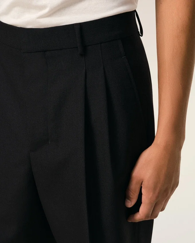 Black New Wool Low Waist Wide Bermuda Shorts Black New Wool Low Waist Wide Bermuda Shorts