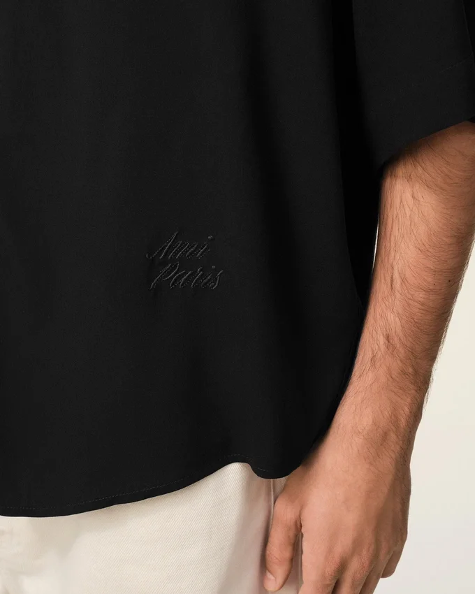 Black Short Sleeve Embroidered Ami Paris Boxy Shirt Black Short Sleeve Embroidered Ami Paris Boxy Shirt