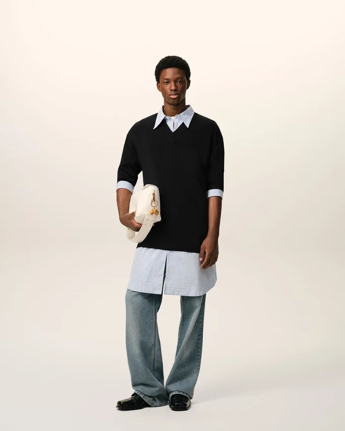 Black Wool Short Sleeves V Neck Sweater Black Wool Short Sleeves V Neck Sweater