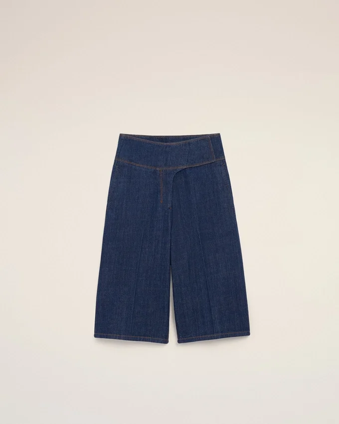 Blue Cotton Wrapped Belted Bermuda Shorts Blue Cotton Wrapped Belted Bermuda Shorts