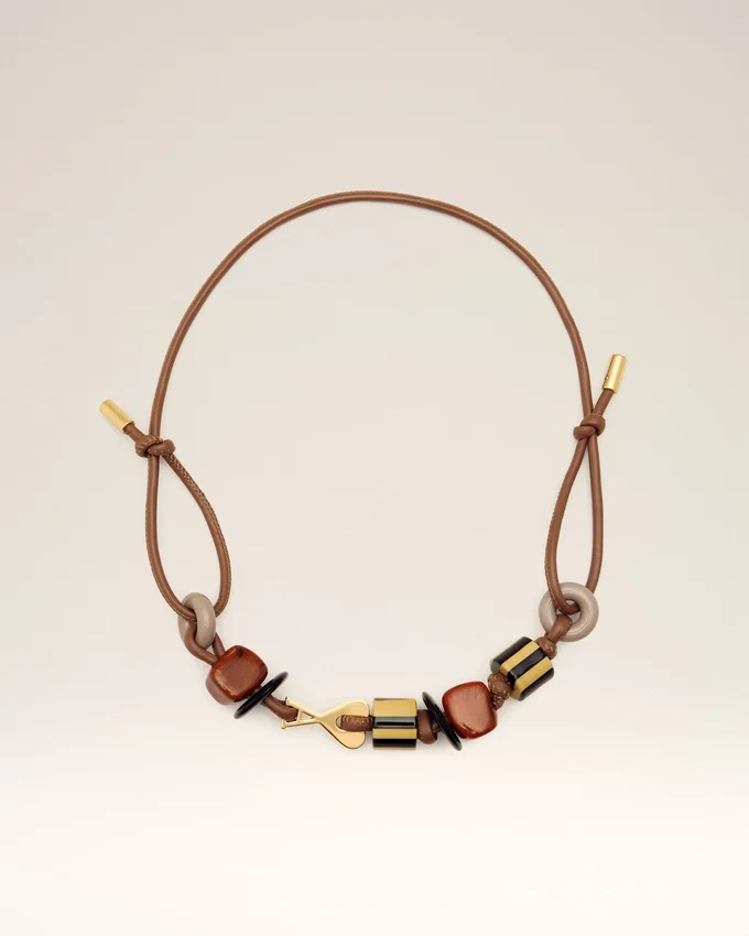 Brown Leather Ami De Coeur Pearls Necklace Brown Leather Ami De Coeur Pearls Necklace