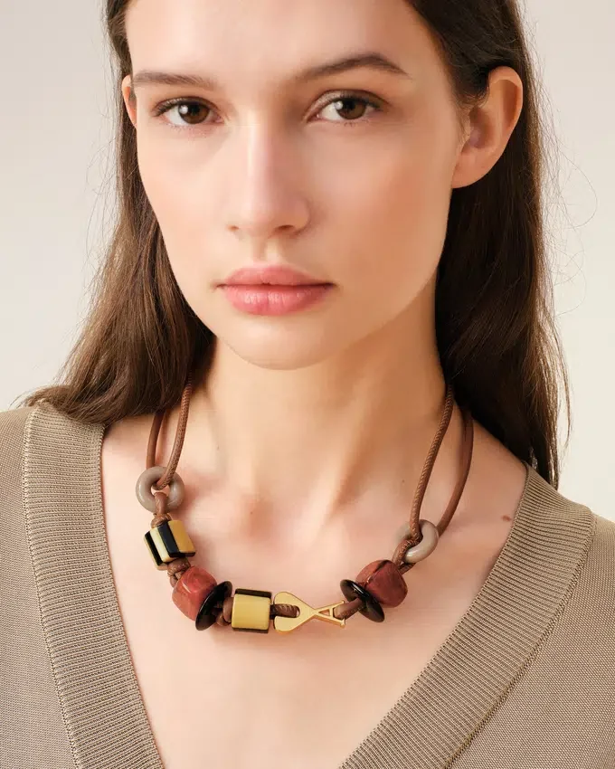 Brown Leather Ami De Coeur Pearls Necklace Brown Leather Ami De Coeur Pearls Necklace
