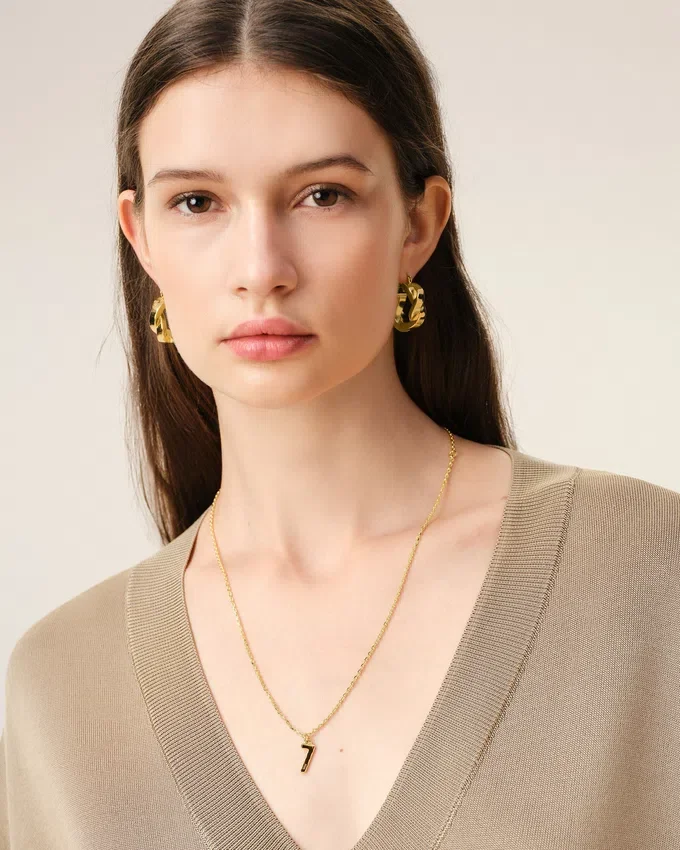 Gold Brass Hammered “7” Pendant Necklace Gold Brass Hammered “7” Pendant Necklace