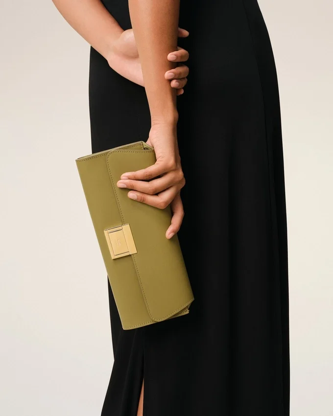 Green Cow Leather Mimi Pouch Green Cow Leather Mimi Pouch