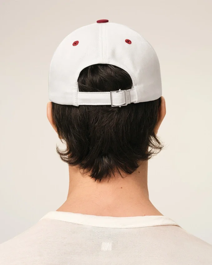 Red and White Bicolor Cotton Ami Paris Cap Red and White Bicolor Cotton Ami Paris Cap