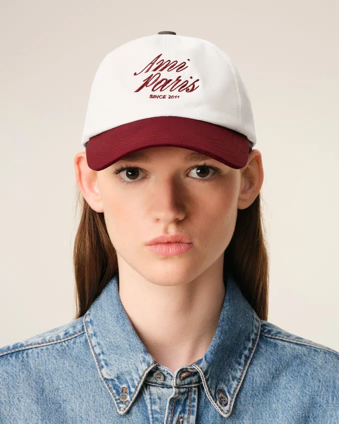 Red and White Bicolor Cotton Ami Paris Cap Red and White Bicolor Cotton Ami Paris Cap