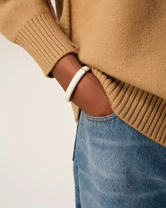 White Brass Hammered Lacquered Bracelet White Brass Hammered Lacquered Bracelet