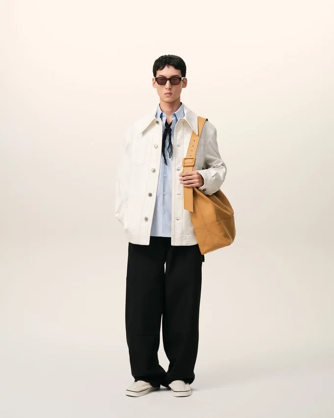 White Cotton Worker Buttoned Jacket White Cotton Worker Buttoned Jacket